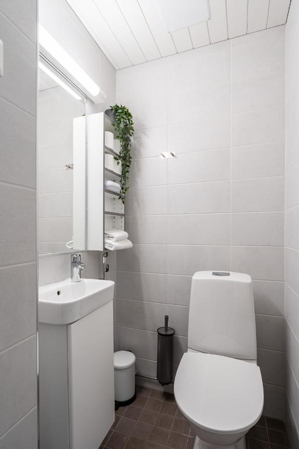 "Penthouse" - Renovated 1Br Apt With Sauna & 60M2 Private Terrace, Hosted By 2Ndhomes Tampere Exterior photo